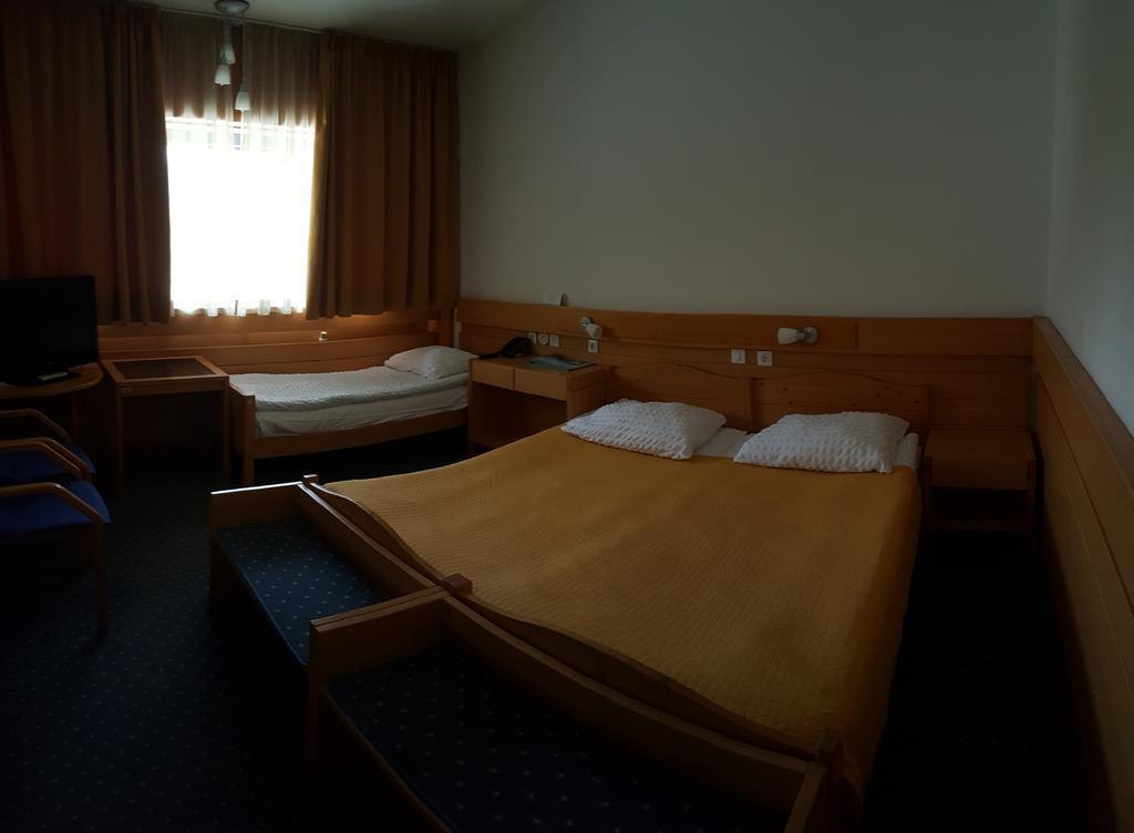 Hotel Spik Кранска гора Стая снимка