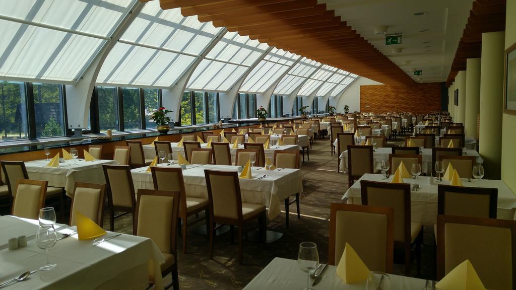 Hotel Spik Кранска гора Екстериор снимка
