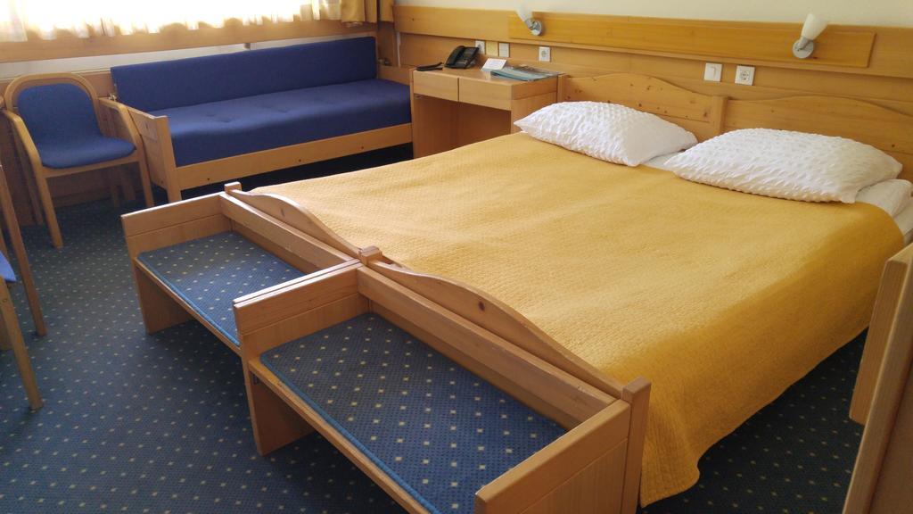 Hotel Spik Кранска гора Стая снимка