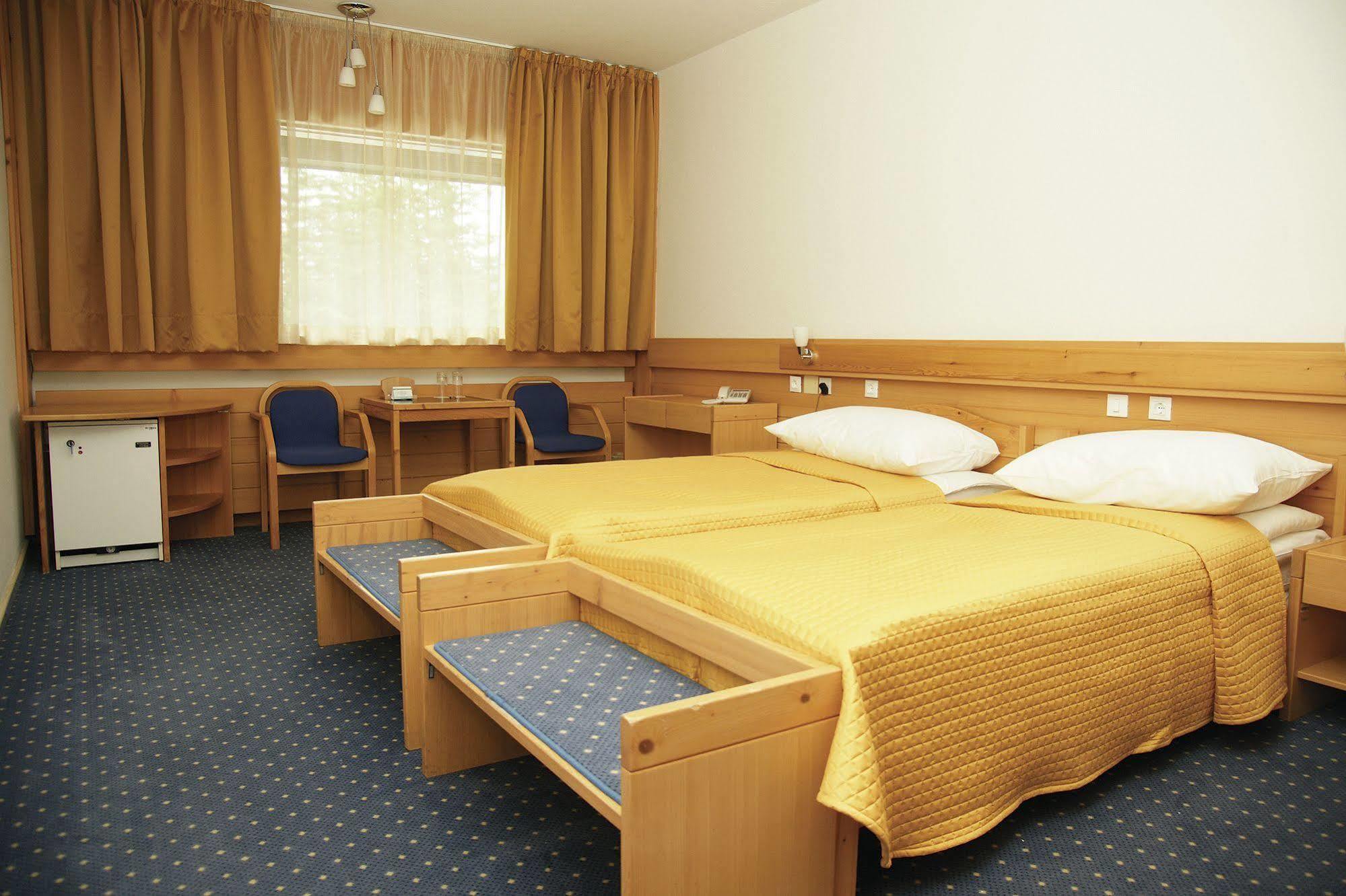 Hotel Spik Кранска гора Екстериор снимка